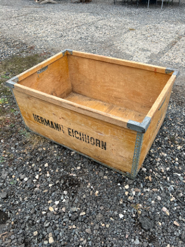 Crate HERMANN EICHHORN - Antik Spomyšl